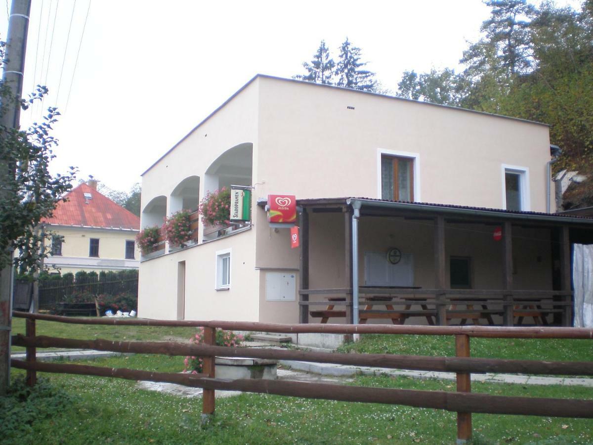 Ubytovani Pod Hradem Dobronice 111 Exterior foto
